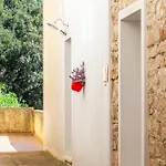Dommu De Nannai Moro: Con Bagno E Balcone アパート