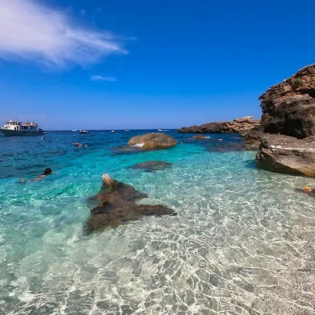 Appartamento Dommu De Nannai Moro: Con Bagno E Balcone *