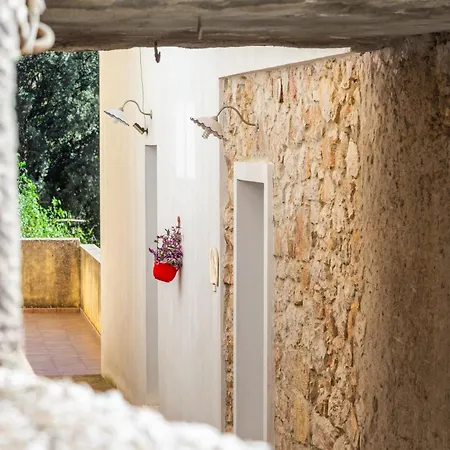 Dommu De Nannai Moro: Con Bagno E Balcone *
